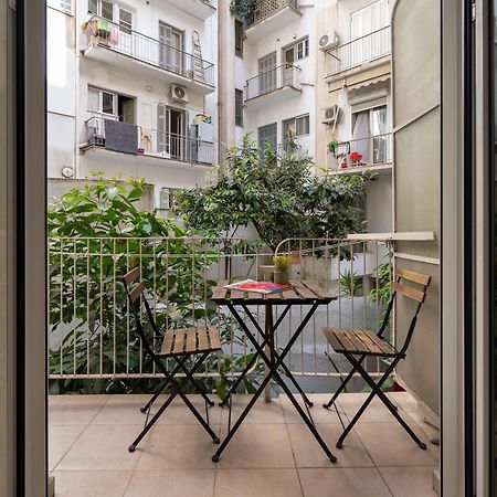 Ideally Located Apartment In Central Athen Eksteriør bilde