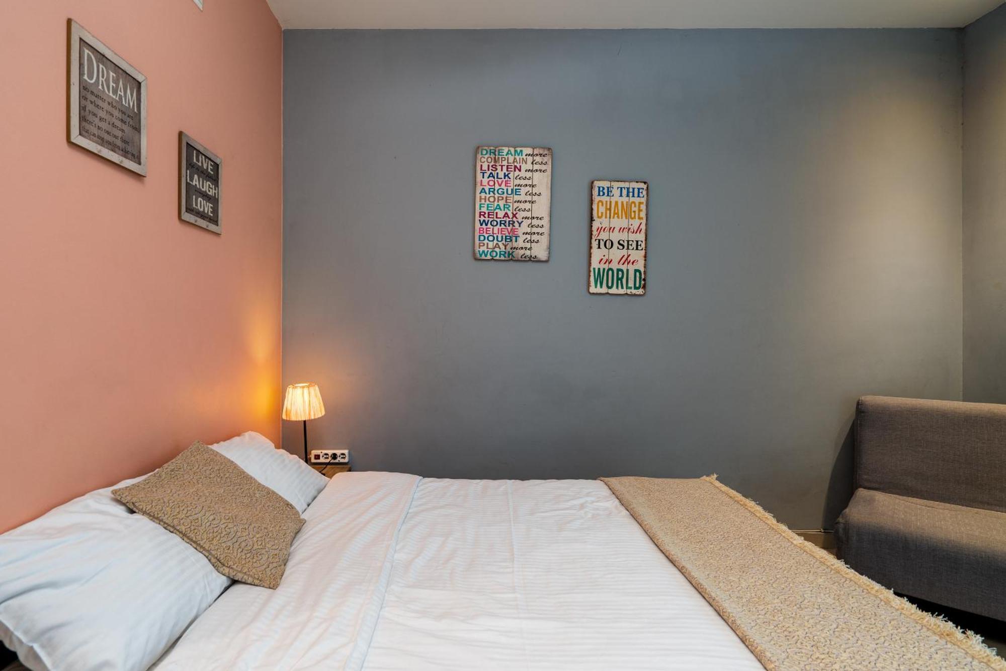 Ideally Located Apartment In Central Athen Eksteriør bilde